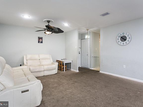 5th image of 6711 Park Heights Ave Unit 404