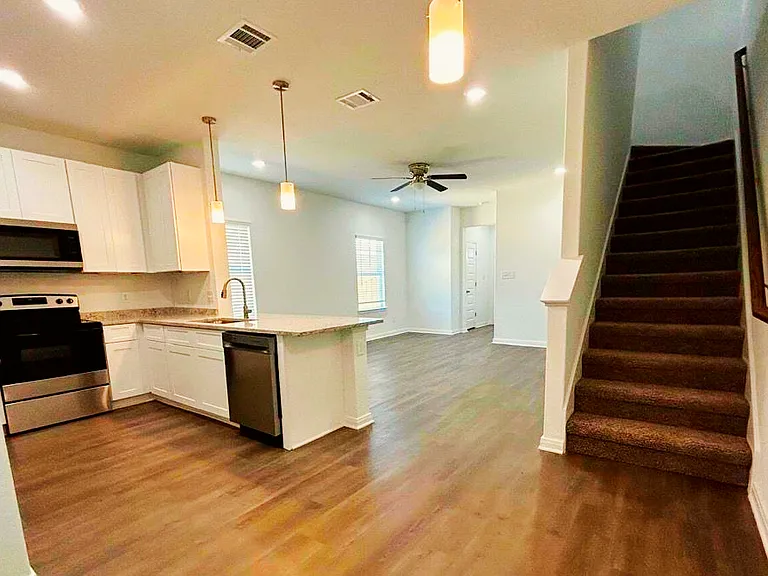 6014 Shashi Pl #103-104 — Photo 9