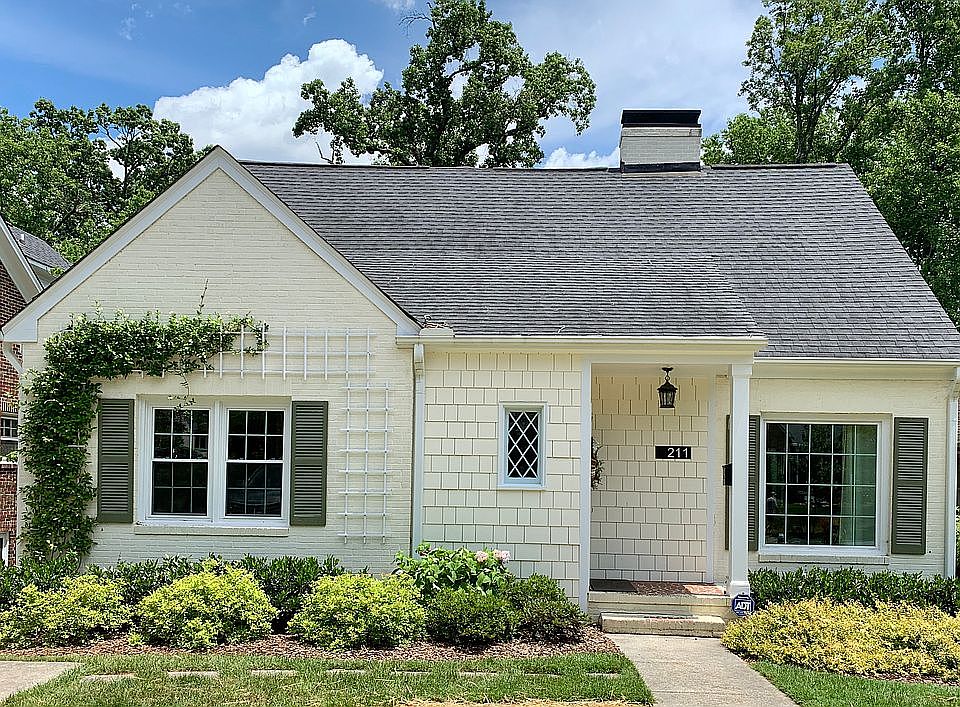 1st image of 211 S Tremont Dr