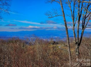 214 Summerset Dr, Hendersonville, NC 28792