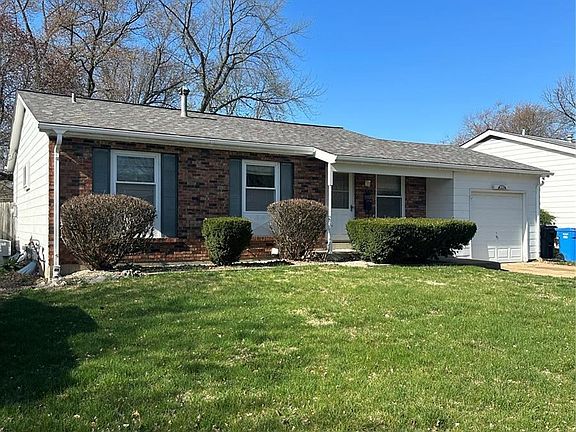 2nd image of 1130 Thompson Dr
