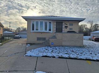 2701 E 96th Pl, Chicago, IL 60617