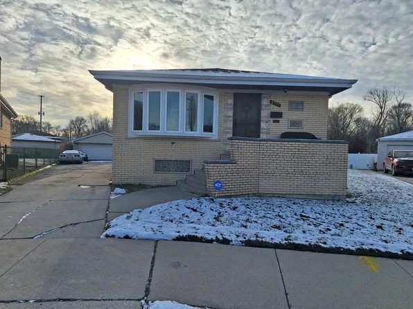2701 E 96th Pl, Chicago, IL 60617