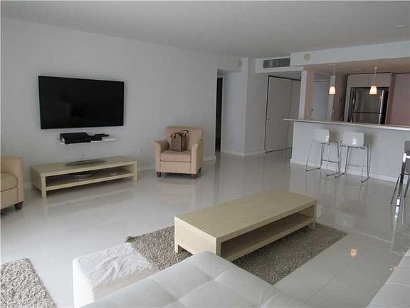 3rd image of 5701 Collins Ave APT 1702
