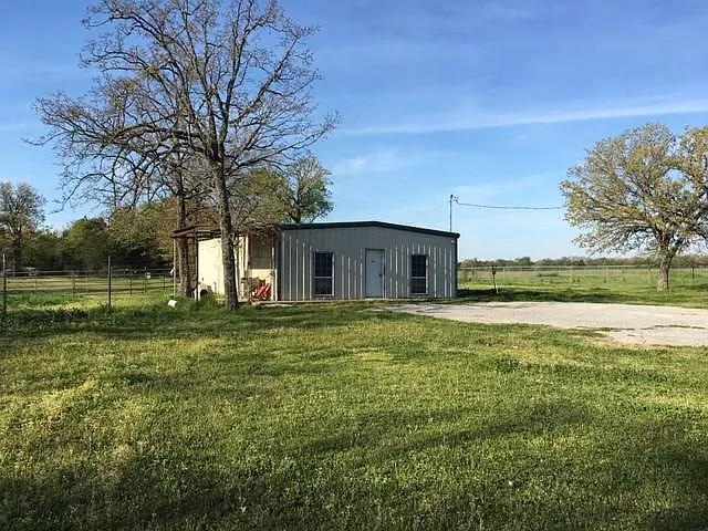 188 E Us Highway 84 photo 1