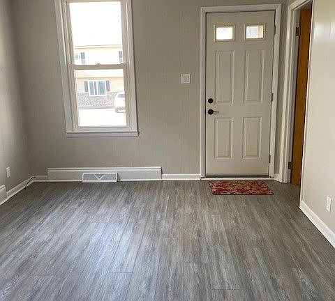 2nd image of 507 Broadway Unit 507-1