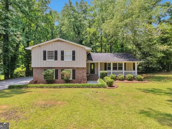 3357 Hunt Wood Ct, Decatur, GA 30034
