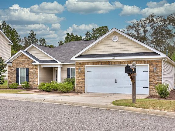 3rd image of 727 Telegraph Dr