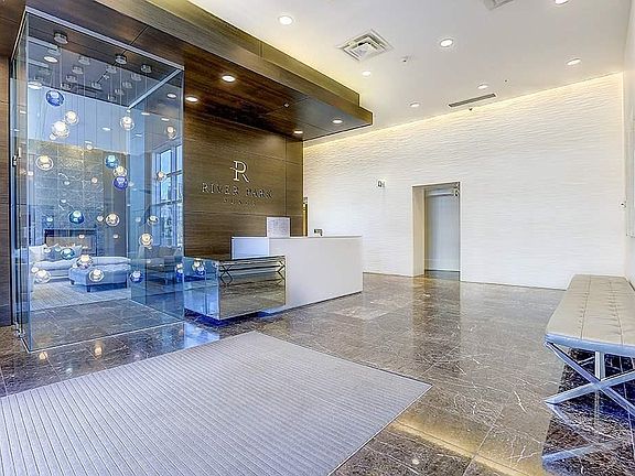 4th image of 5233 Gilbert Rd #622