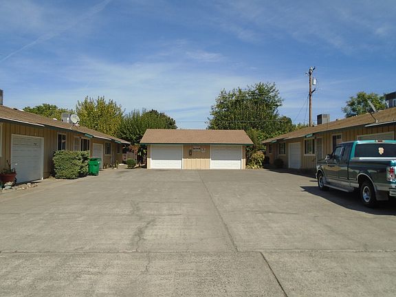 2nd image of 3260-3290 Stingy Ln
