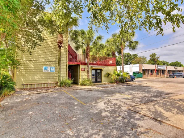 105 E 38th St #103, Austin, TX 78705