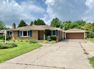 1247 Orchard Rd, Essexville, MI