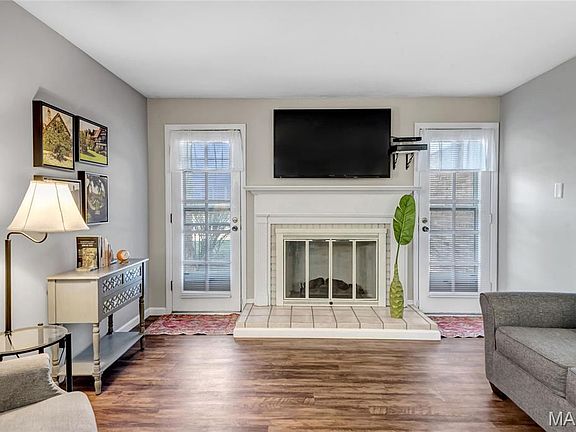 5th image of 15593 Bedford Forge Dr APT 6