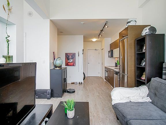 3rd image of 10777 University Dr #2506