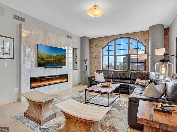 3rd image of 215 10th Ave S Unit 624