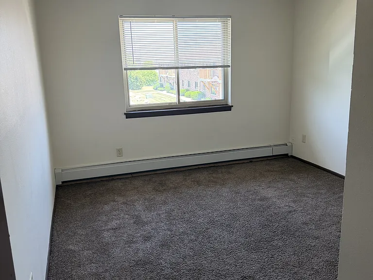 1st bedroom