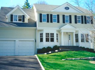 6 Spruce Ln, Scarsdale, NY 10583