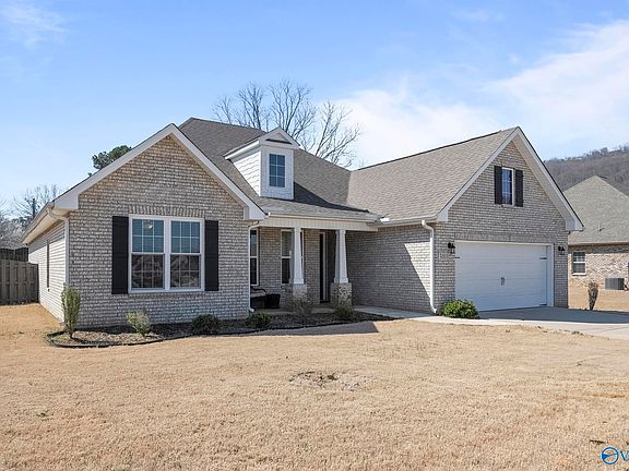 2nd image of 3001 Crystal Creek Dr