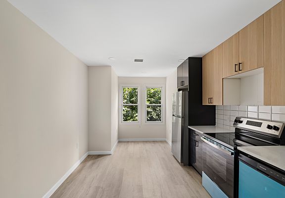 3rd image of 2041 N 8th St #B