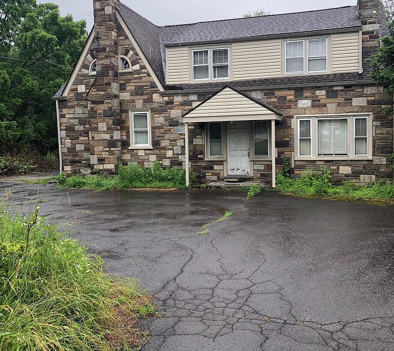 1st image of 901 Lansdale Ave