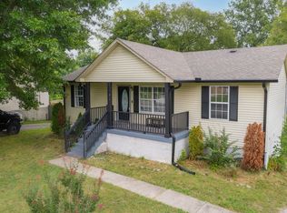 123 Centennial Dr, La Vergne, TN 37086