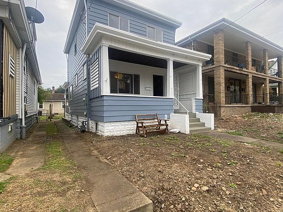 2nd image of 933 Russellwood Ave