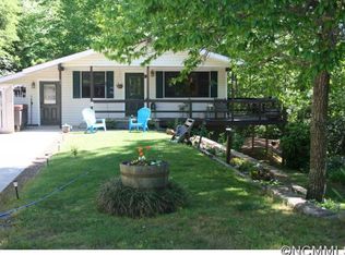 64 Melissa Dr, Black Mountain, NC 28711