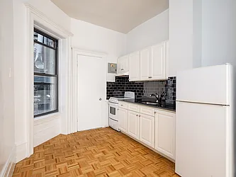 Rented by City Connections Realty