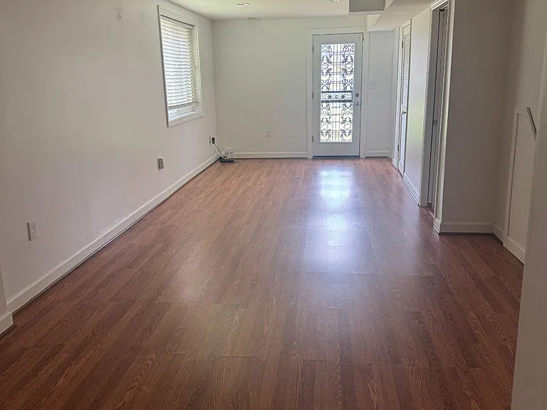 5296 Chillum Pl NE — Photo 8