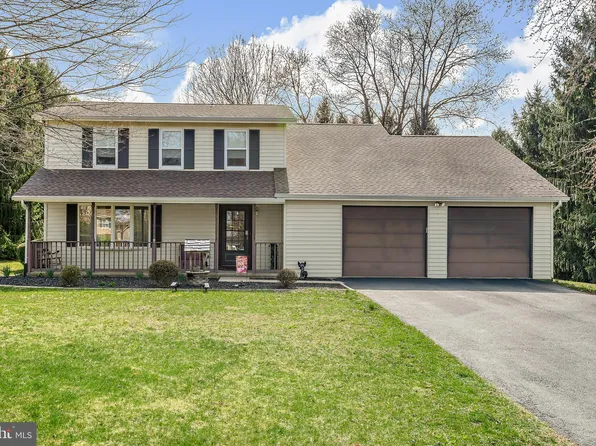 656 Juli Dr, New Freedom, PA 17349