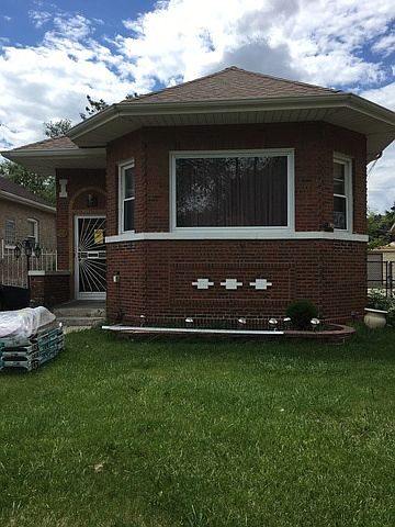 1st image of 1216 S 15th Ave