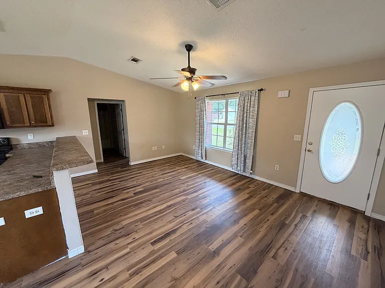7212 Bogey Ln — Photo 4