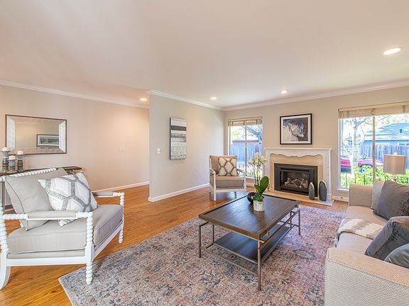 4th image of 1338 Johnson St