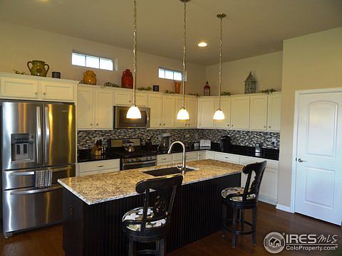3rd image of 3901 Wild Horse Dr