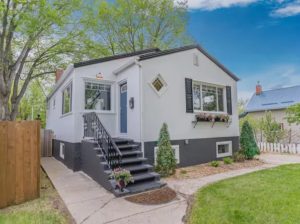 704 5th St E, Saskatoon, SK S7H 1G7