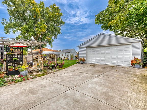 3rd image of 50484 Anders St