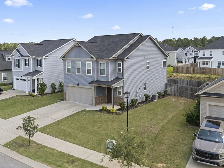 912 Newburn Dr — Photo 3