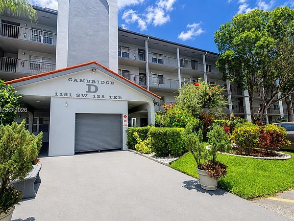 4th image of 1151 SW 128th Ter APT 206D
