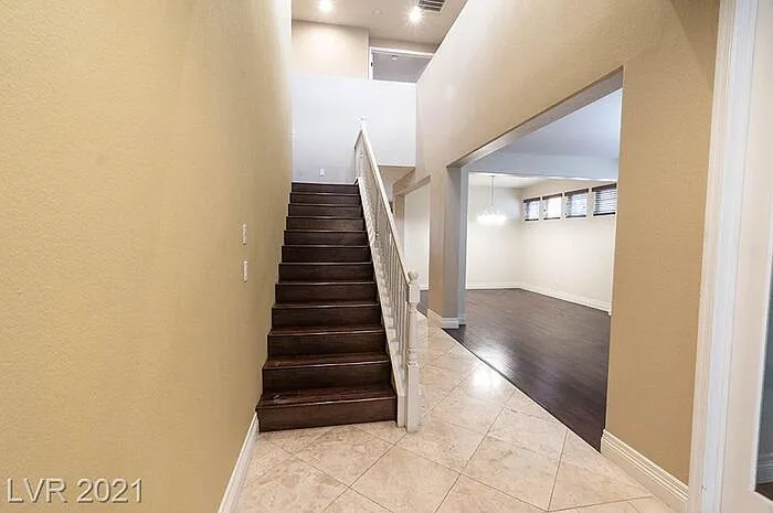 3373 Osiana Ave — Photo 2