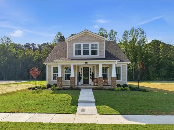 1956 Paw Paw Pl, Chesapeake, VA 23321