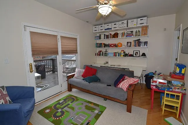 3121 N Hoyne Ave #1 — Photo 12