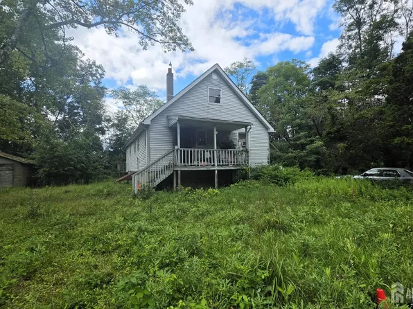 407 Matchaponix Rd, Jamesburg, NJ 08831