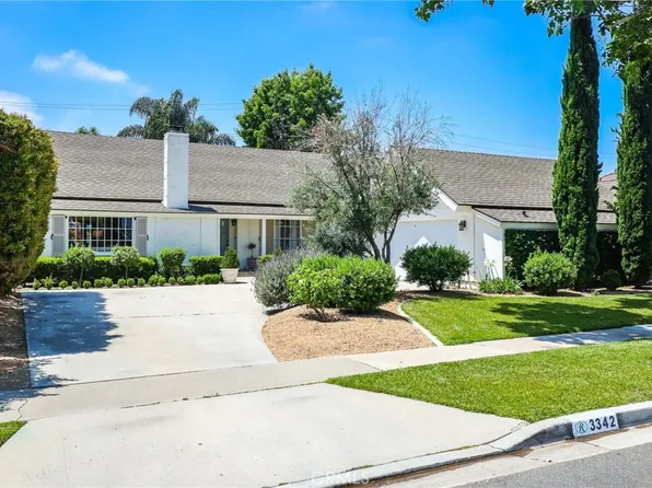 3342 Ruth Elaine Dr, Los Alamitos, CA 90720