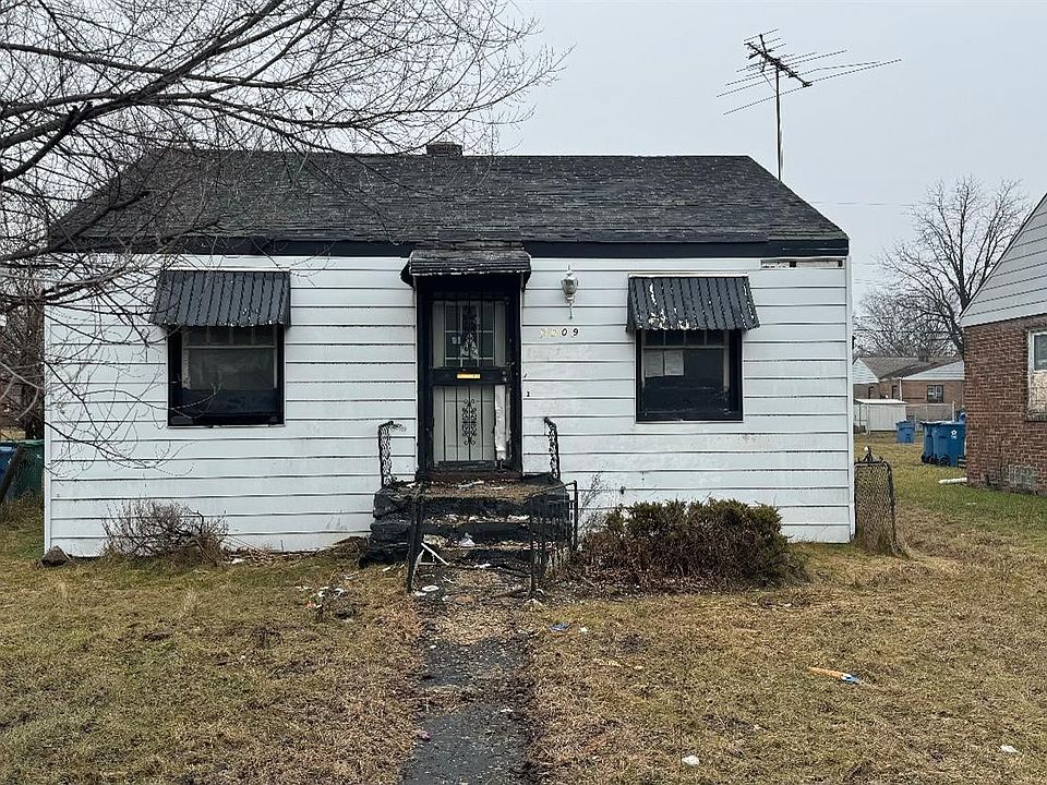 2nd image of 2209 Georgia St