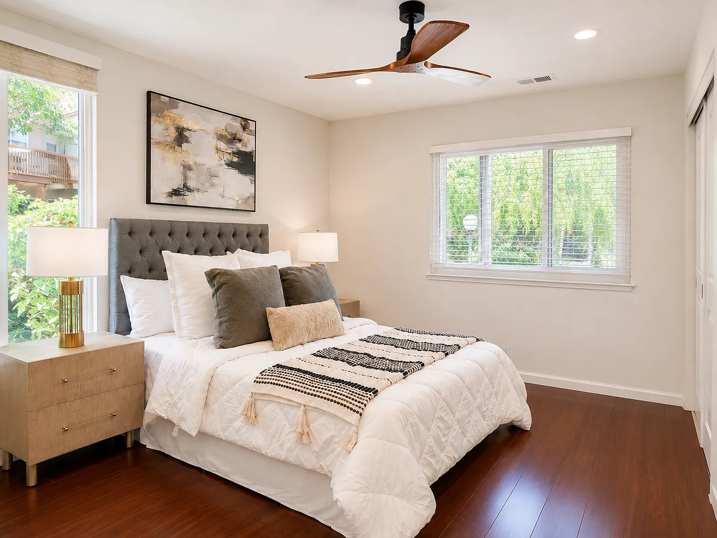 2 bed, 1052 sqft, $3,000 — Photo 4
