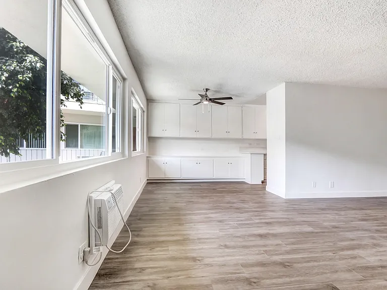 Ethel Avenue Apartments — Photo 33