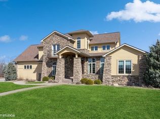 1124 Meadowlark Dr, Iowa City, IA 52246