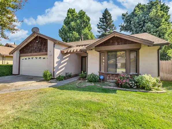 1670 Pebblewood Dr, Sacramento, CA 95833