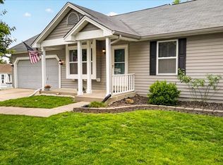 6512 Sprucefield Dr, O'Fallon, MO 63368