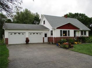 10131 Brookville Rd, Alexander, NY 14005